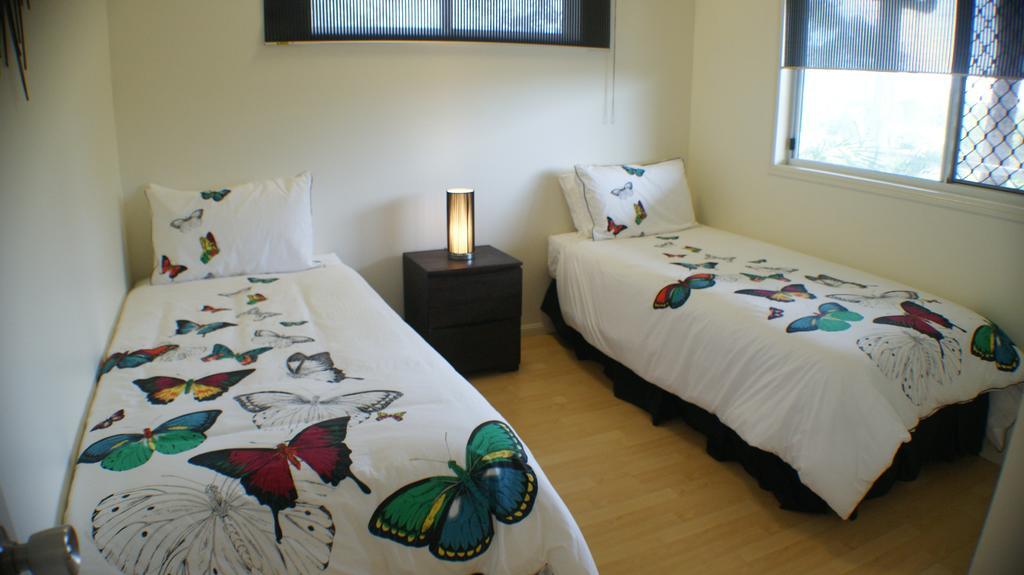 Tinaroo Sunset Retreat Bed and Breakfast Barrine Δωμάτιο φωτογραφία
